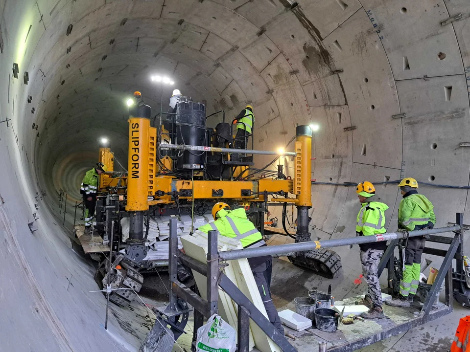 Rozpoczęto kolejny etap na budowie tunelu kolejowego pod Łodzią