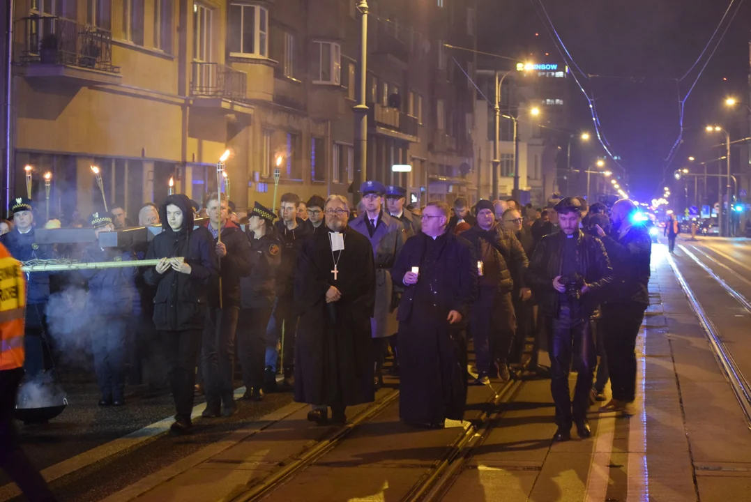 Ekumeniczna droga krzyżowa przeszła ulicami Łodzi