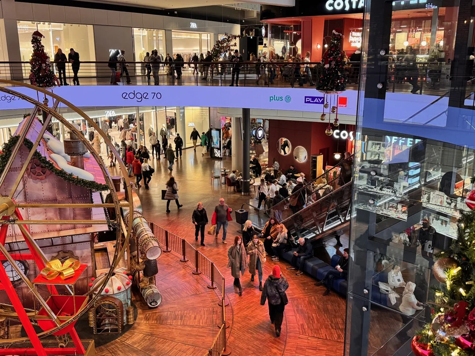 Tłumy w Manufakturze