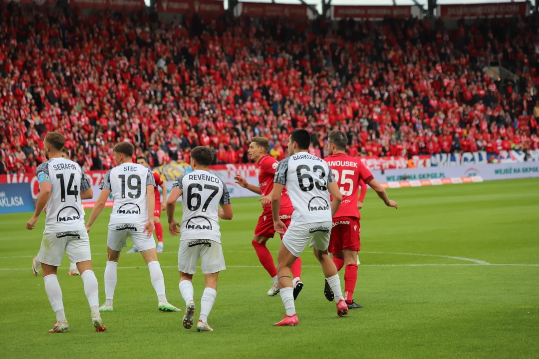 Widzew Łódź kontra Puszcza Niepołomice