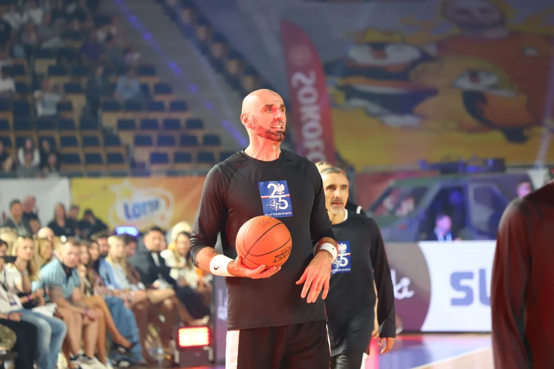 Mecz charytatywny: Gortat Team vs. Żołnierze NATO