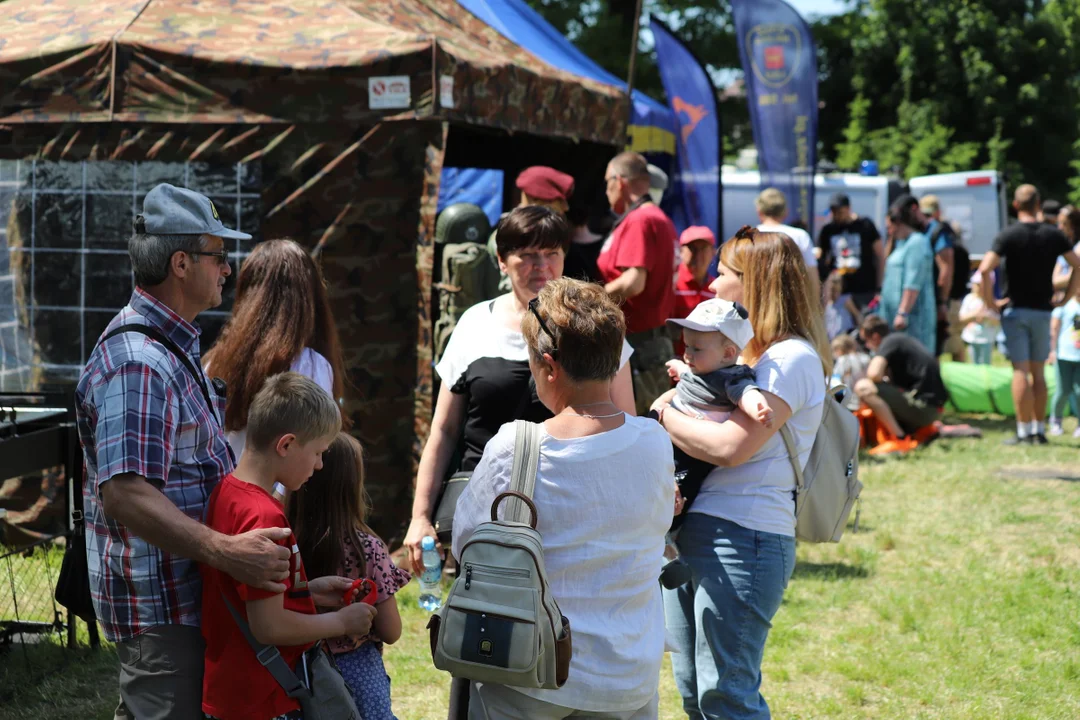 Piknik rodzinny z okazji dnia dziecka na Młynku w Łodzi