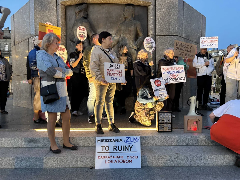 Manifestacja Łódzkiego Stowarzyszenia Lokatorów