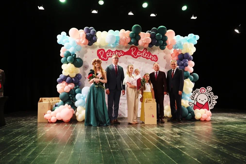 Maluchy skradły show. Finał Różanej Rodziny pełen uśmiechów (ZDJĘCIA)