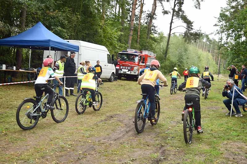 Młodzieżowe Mistrzostwa Powiatu Łęczyckiego w Wyścigach Rowerowych w Witowie