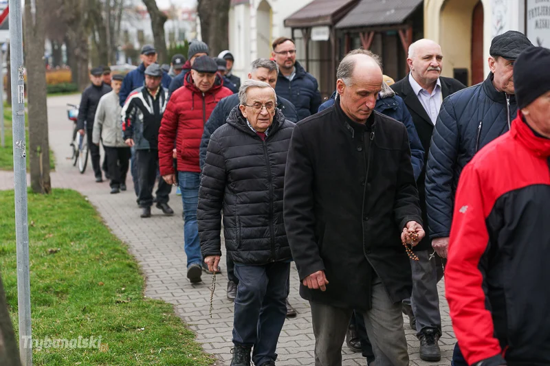 Męski Różaniec ulicami Piotrkowa