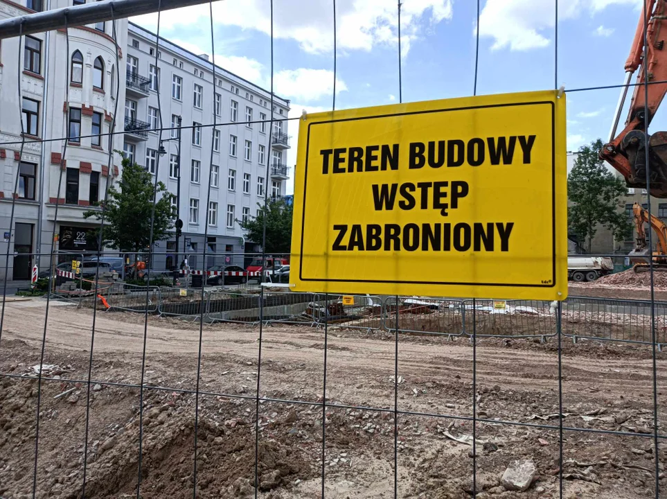 Zabudowują narożnik u zbiegu Nawrot i Kilińskiego