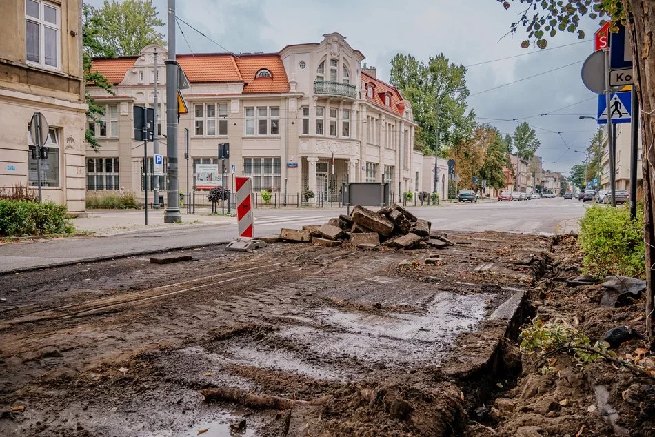 Uwaga na utrudnienia w centrum miasta. Drogowcy rozpoczęli remont dwóch ulic [ZDJĘCIA] - Zdjęcie główne