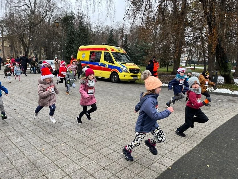 Bieg Mikołajkowy w Zgierzu.