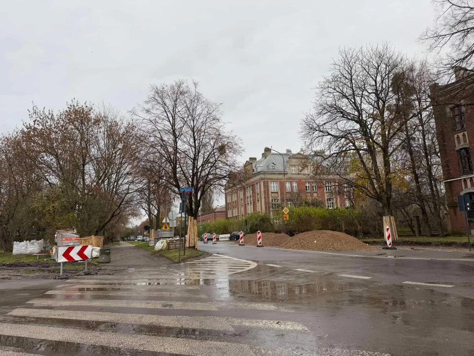 Zmiany w organizacji ruchu na łódzkim Śródmieściu. Remont ul. Tymienieckiego Sienkiewicza