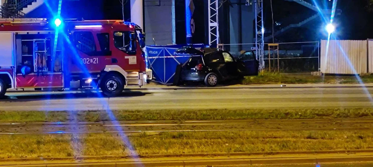 Tragiczny wypadek na alei Włókniarzy w Łodzi. Nie żyje 19-latka