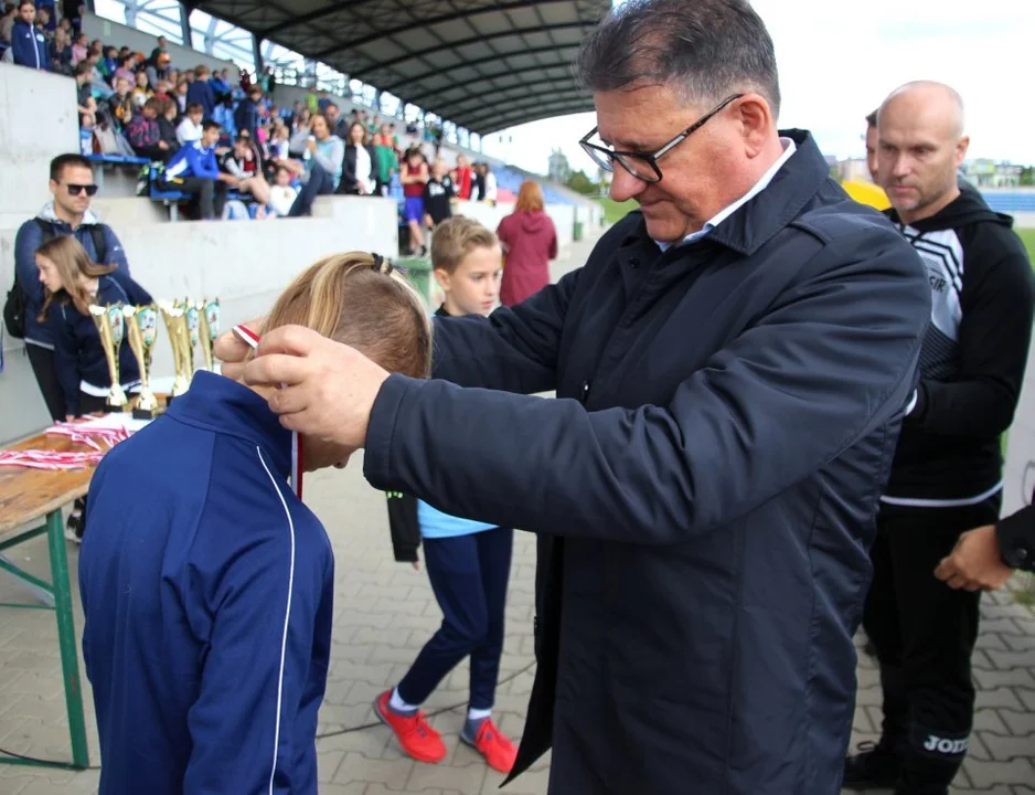 Uczniowie z powiatu zgierskiego zainaugurowali Licealiadę i Igrzyska Młodzieży Szkolnej