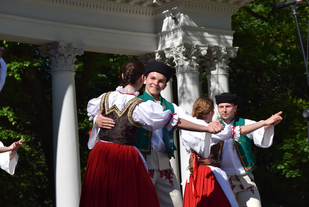 Spotkanie z folklorem w Parku Julianowskim