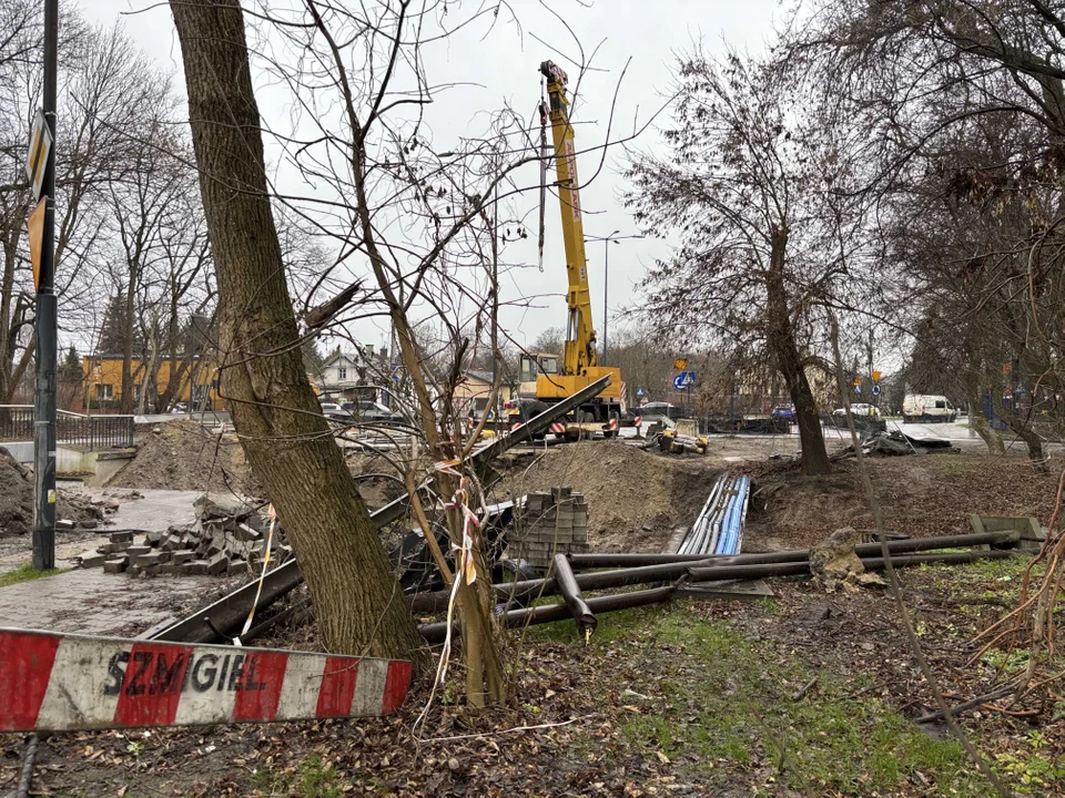 Trwa odbudowa mostku na ulicy Siewnej w Łodzi