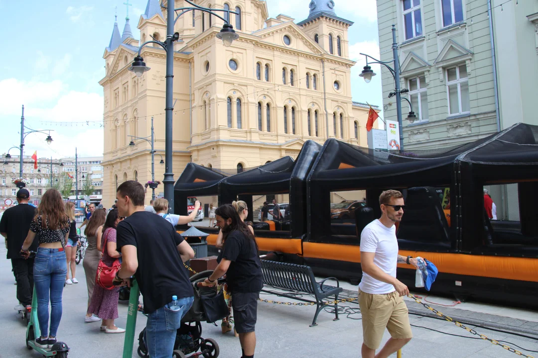 Huczne urodziny Łodzi na ul. Piotrkowskiej