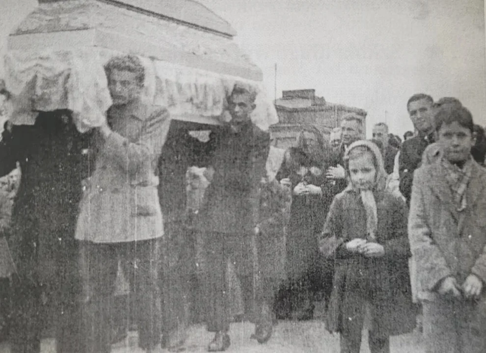 Historia dyrektora i masakry w Zelowie