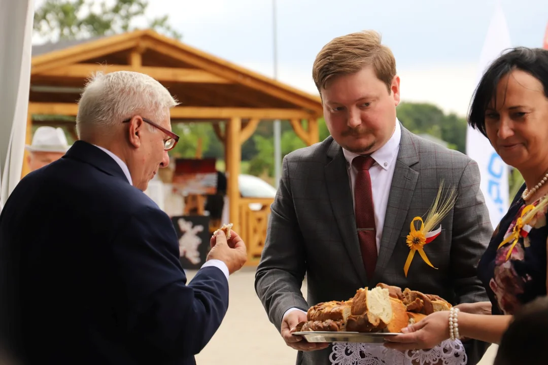 Potrójna impreza w Dąbrowicach