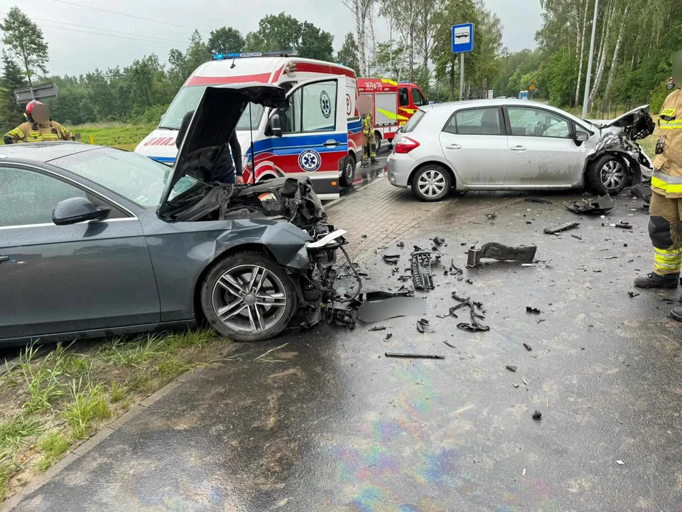 Czołowe zderzenie pod Płockiem. Są ranni [ZDJĘCIA] - Zdjęcie główne