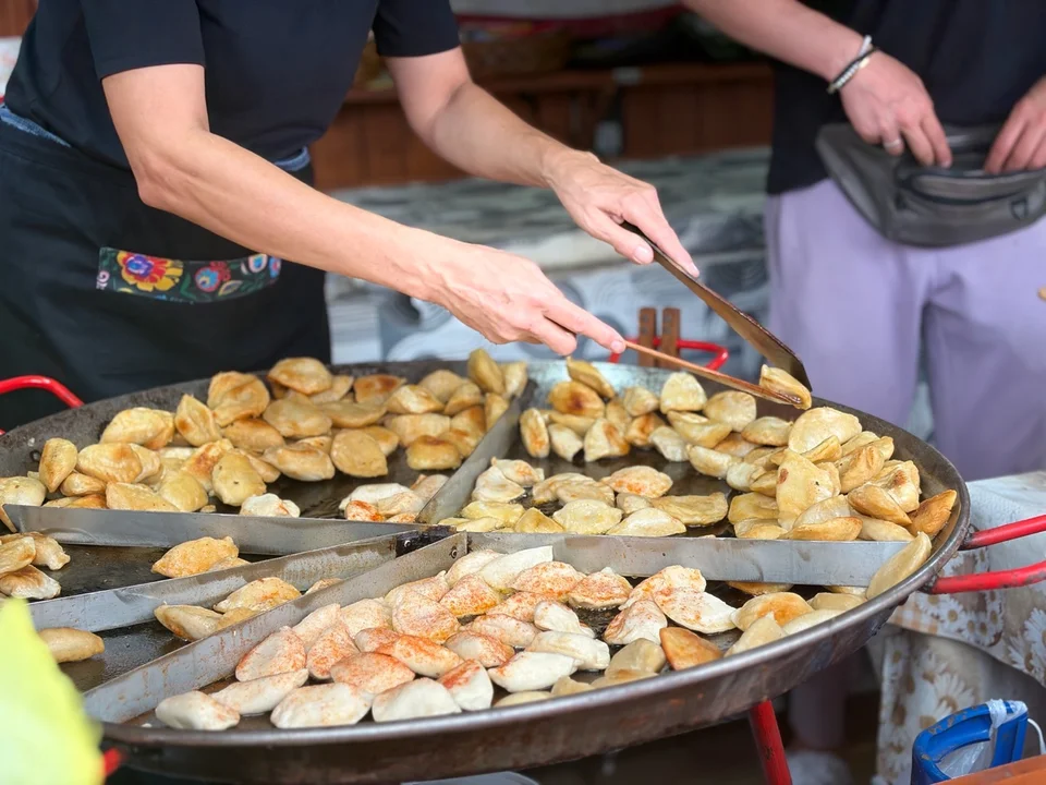 Burgery, dania z grilla i słodkości! Zobacz, ile kosztuje jedzenie w centrum
