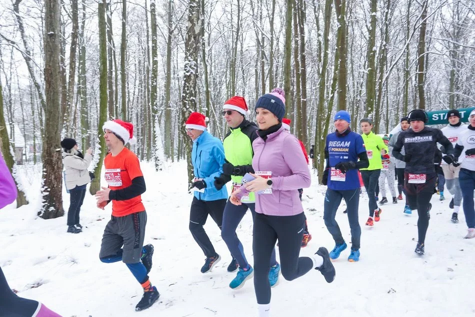 Xmas Run 2023 w Lesie Łagiewnickim w Łodzi