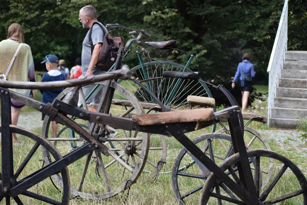 Historia rowerów w Parku Julianowskim na 600. urodizny Łodzi