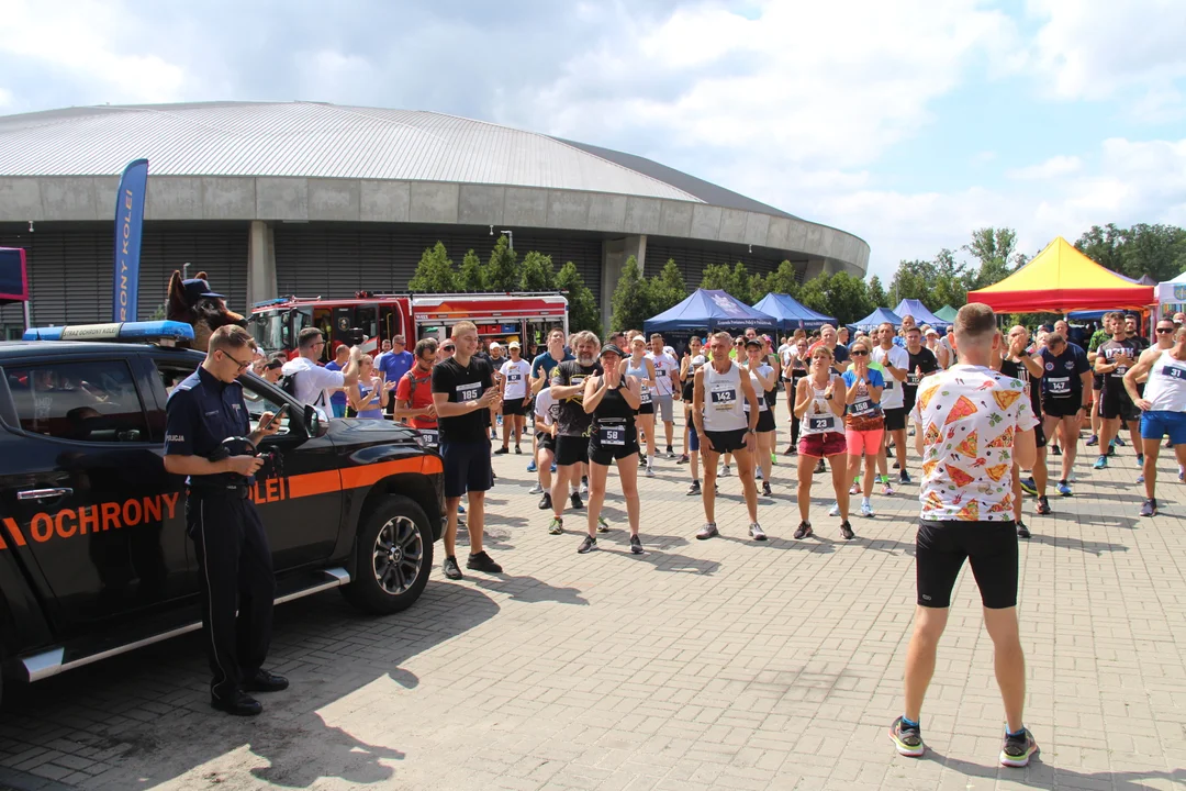 Piknik rodzinny "Bezpieczne Wakacje z Mundurem" pod Atlas Areną