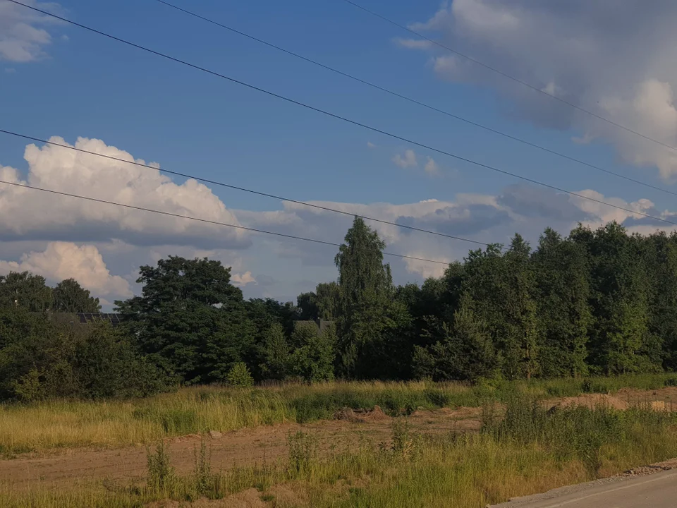 Brakuje 300 metrów wału osłaniającego od hałasu