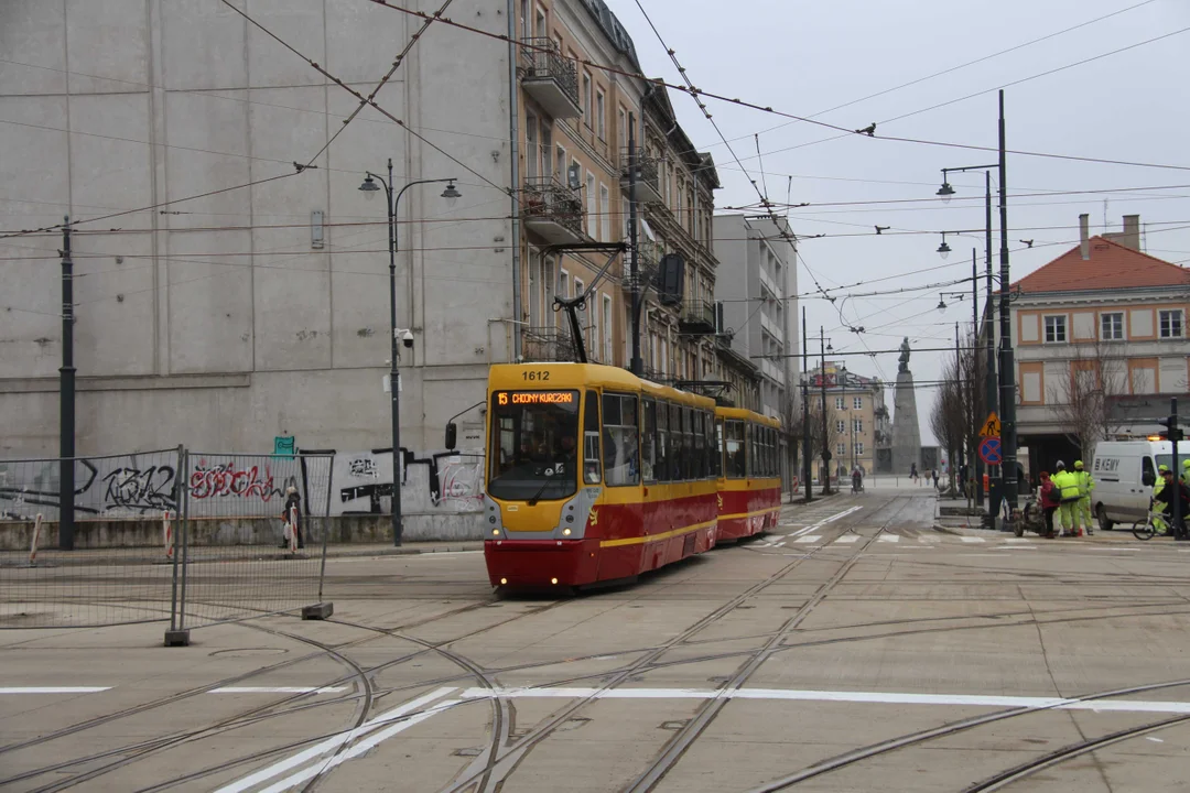 Tramwaje i autobusy MPK Łódź powróciły na Legionów