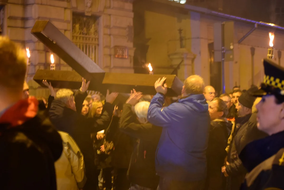 Ekumeniczna droga krzyżowa przeszła ulicami Łodzi