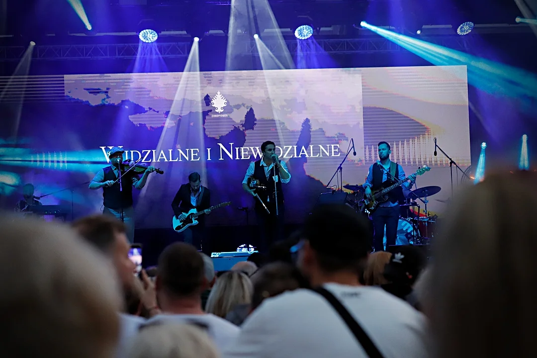 Farben Lehre i Zakopowe gwiazdami 1. dnia Epicentrum Festiwal