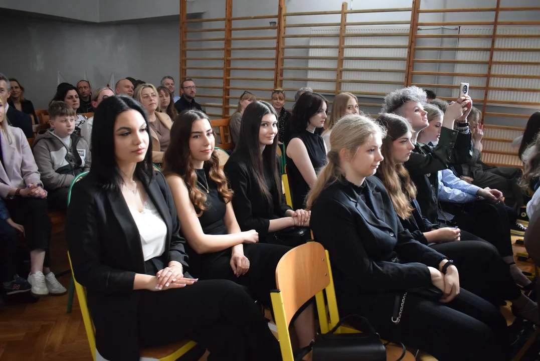 Pożegnanie maturzystów z Samorządowego Liceum Ogólnokształcące im. Romualda Traugutta w Zgierzu