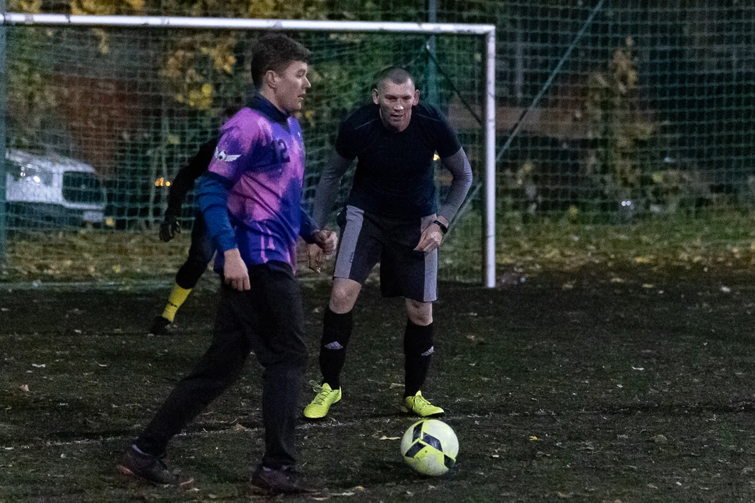 Duże emocje w spotkaniu AGKS 2 oraz FC Farselona w rozgrywkach Playareny