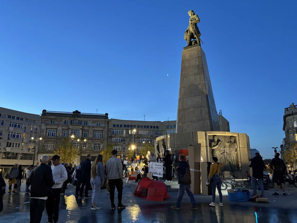 Manifestacja Łódzkiego Stowarzyszenia Lokatorów