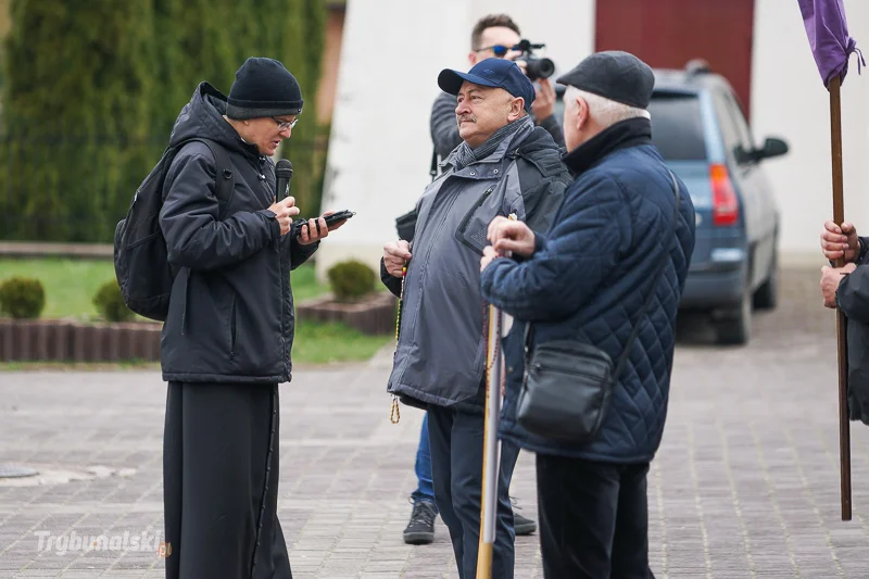 Męski Różaniec ulicami Piotrkowa