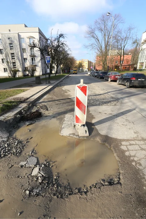 Koniec z kwiatami w dziurach. Boya-Żeleńskiego będzie znów remontowana