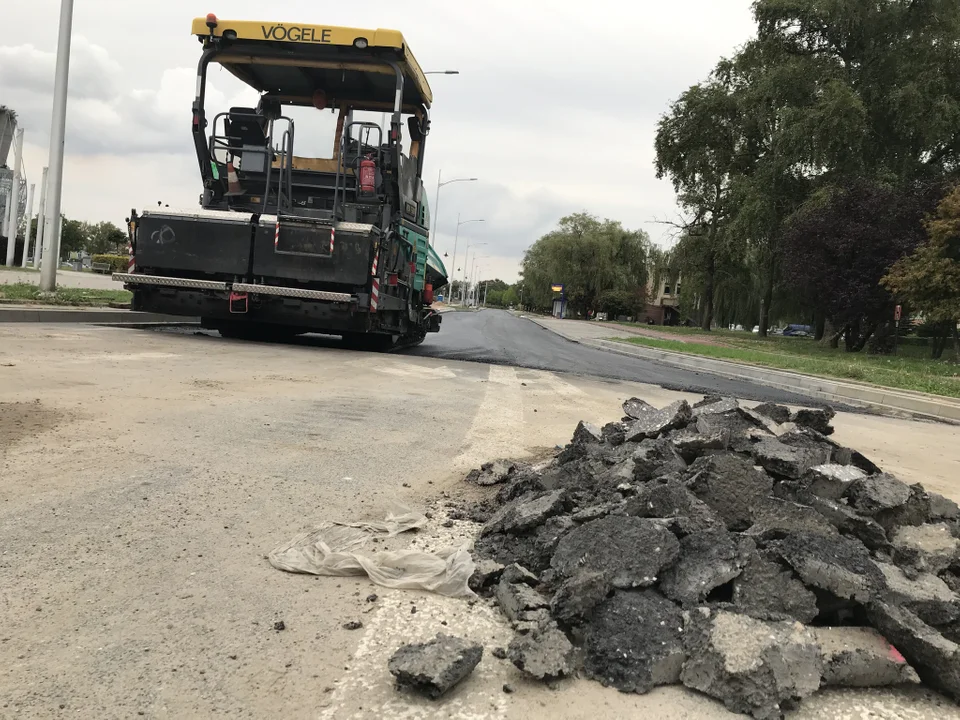 Lada dzień pojedziemy częścią zmodernizowanej ul. Batalionów Chłopskich [ZDJĘCIA] - Zdjęcie główne