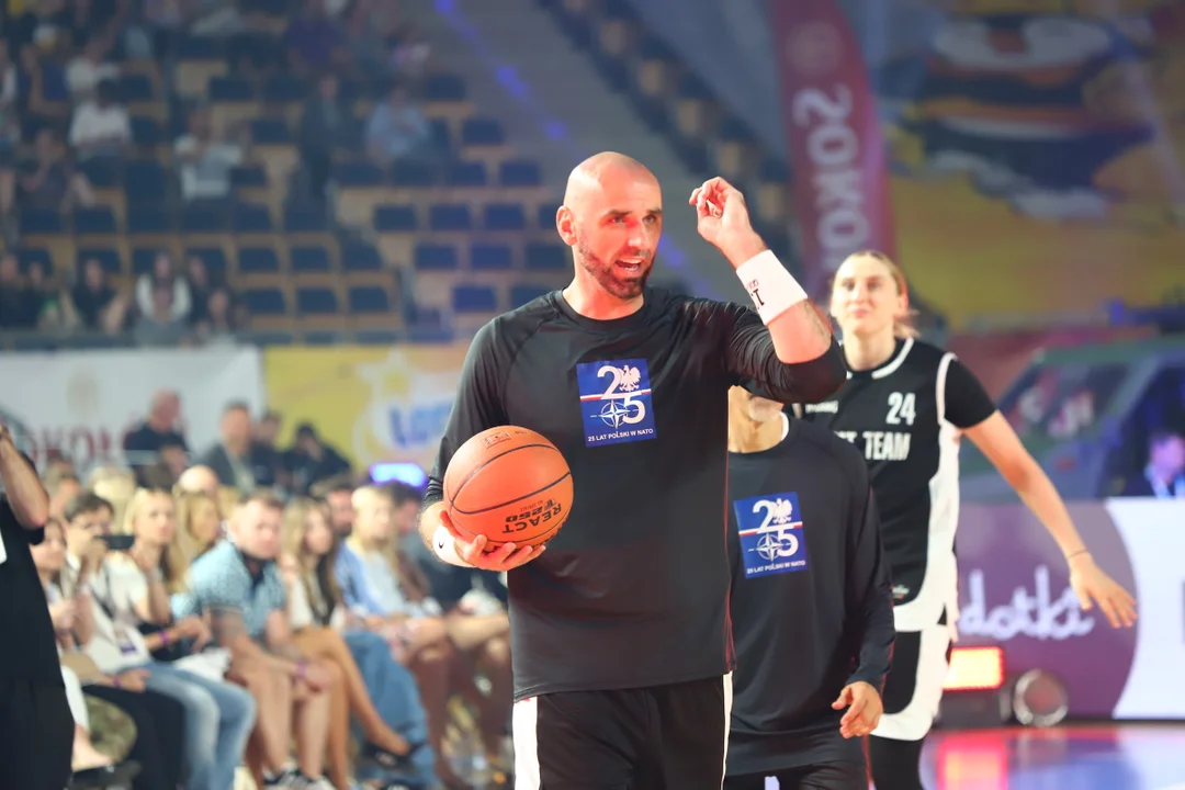 Mecz charytatywny: Gortat Team vs. Żołnierze NATO