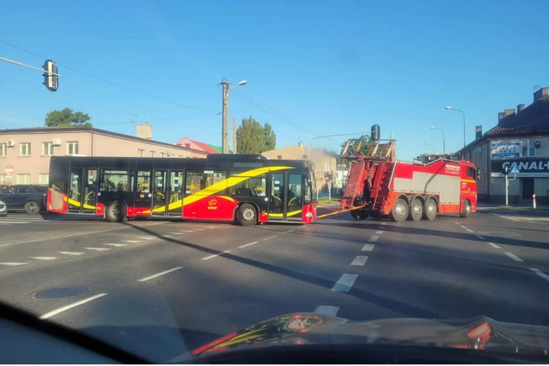 Zgierskie autobusy nie przejeżdżają lub stoją popsute na przystankach.