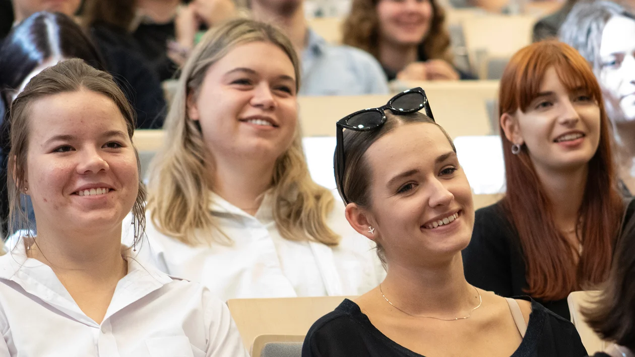 Wydziałowa inauguracja roku akademickiego. Studenci wracają do nauki [ZDJĘCIA] - Zdjęcie główne