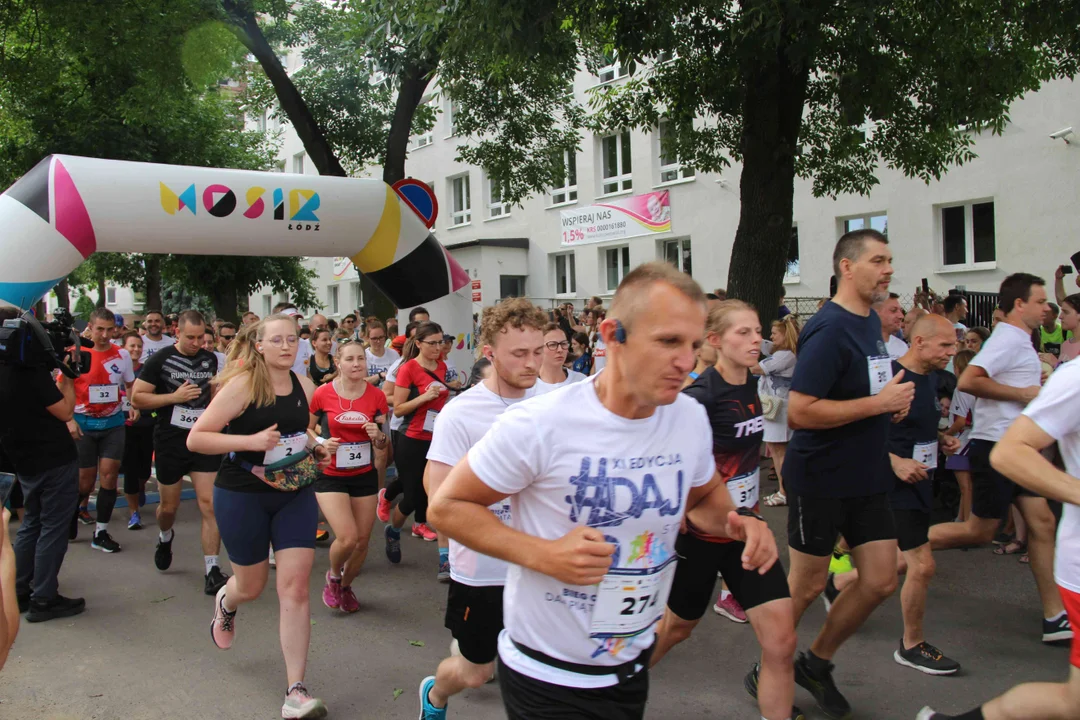 XI edycja biegu "Daj piątaka na dzieciaka"