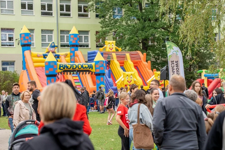 Piknik rodzinny z okazji 600-lecia Łodzi w Szkole Podstawowej nr 7 w Łodzi 