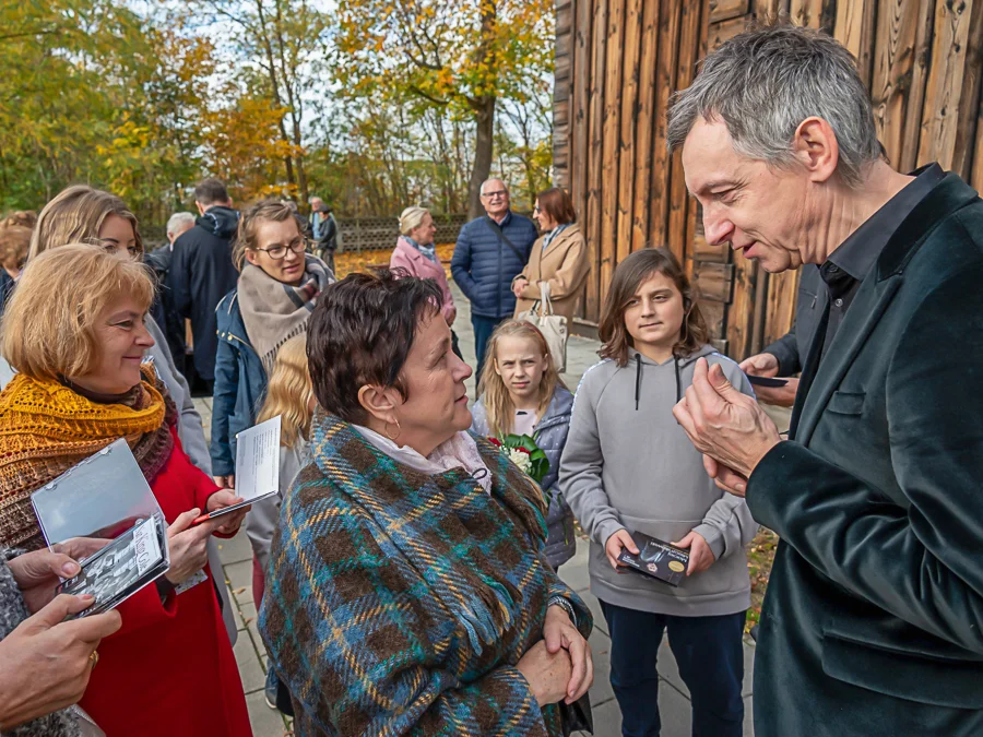 Znany wokalista wystąpił na zelowskim festiwalu. Wraz z nim lokalni aktorzy [FOTO] - Zdjęcie główne