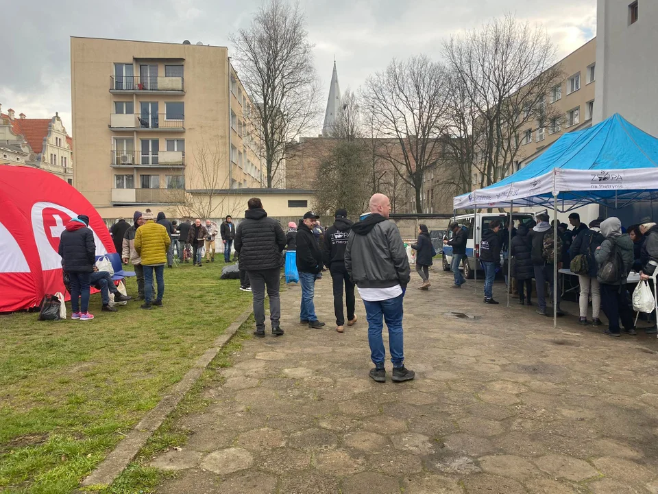 Niedziela wielkanocna z „zupą na Pietrynie”.