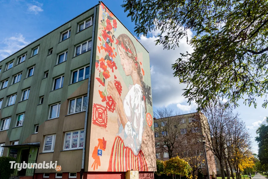 Dziewczynka z wycinanką Piotrków