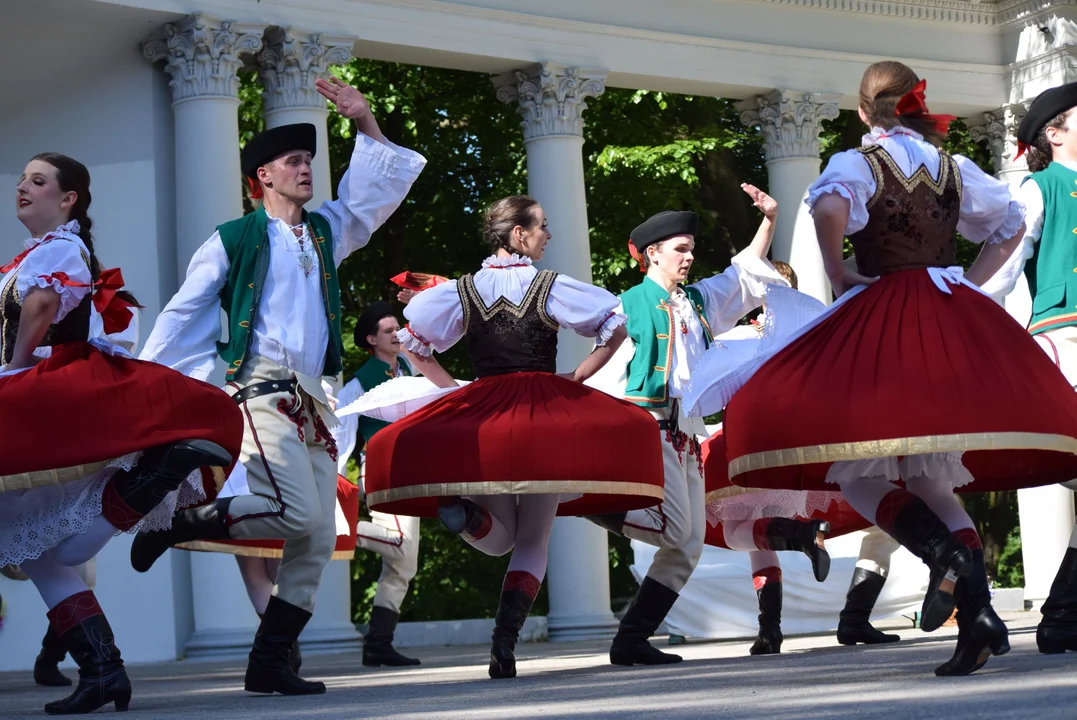 Spotkanie z folklorem w Parku Julianowskim