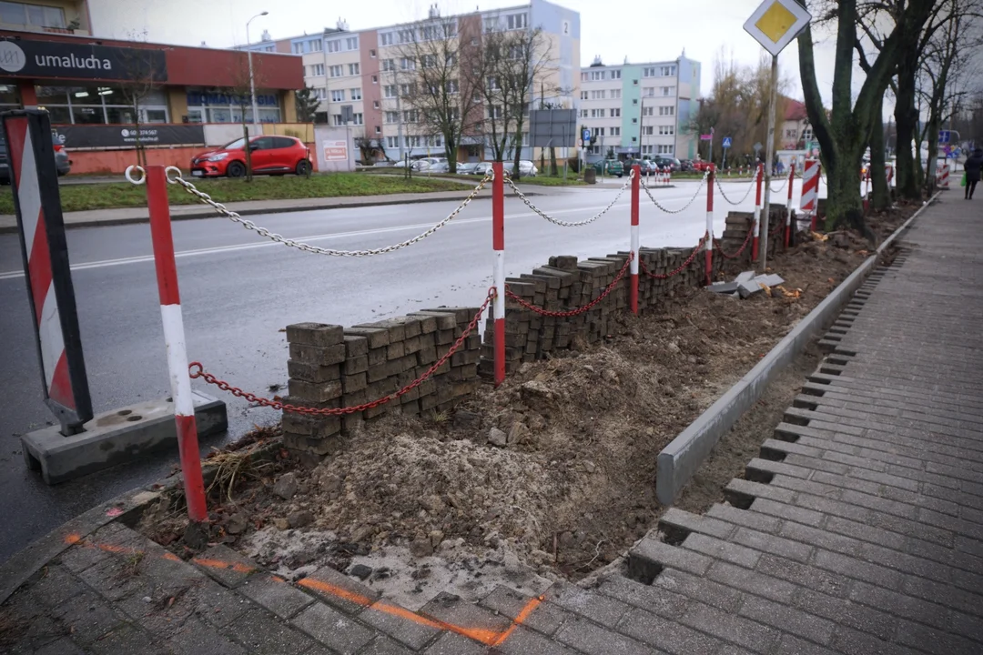 Kolejna kutnowska ulica zyska nowy wizerunek. Prace trwają [FOTO] - Zdjęcie główne