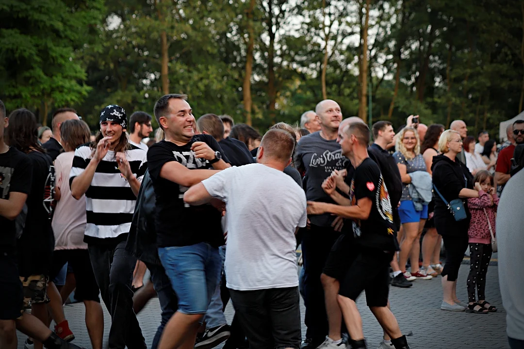 Farben Lehre i Zakopowe gwiazdami 1. dnia Epicentrum Festiwal