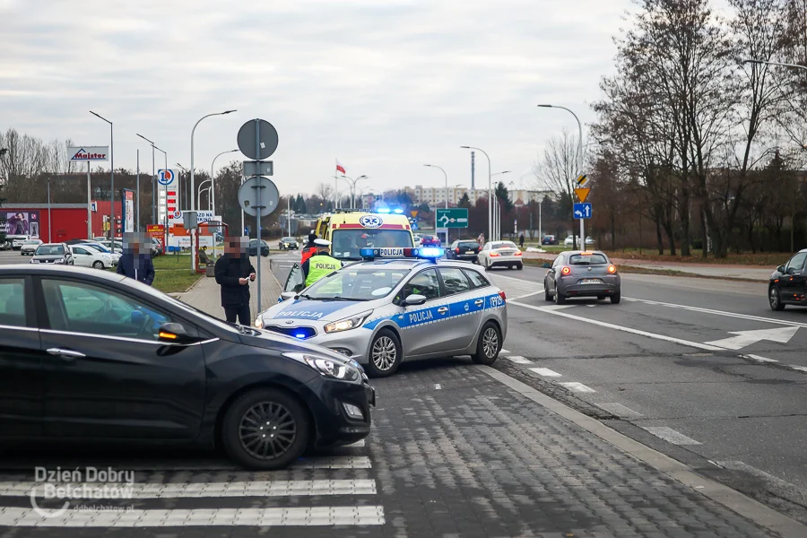 Dziecko na hulajnodze potrącone przez samochód w Bełchatowie