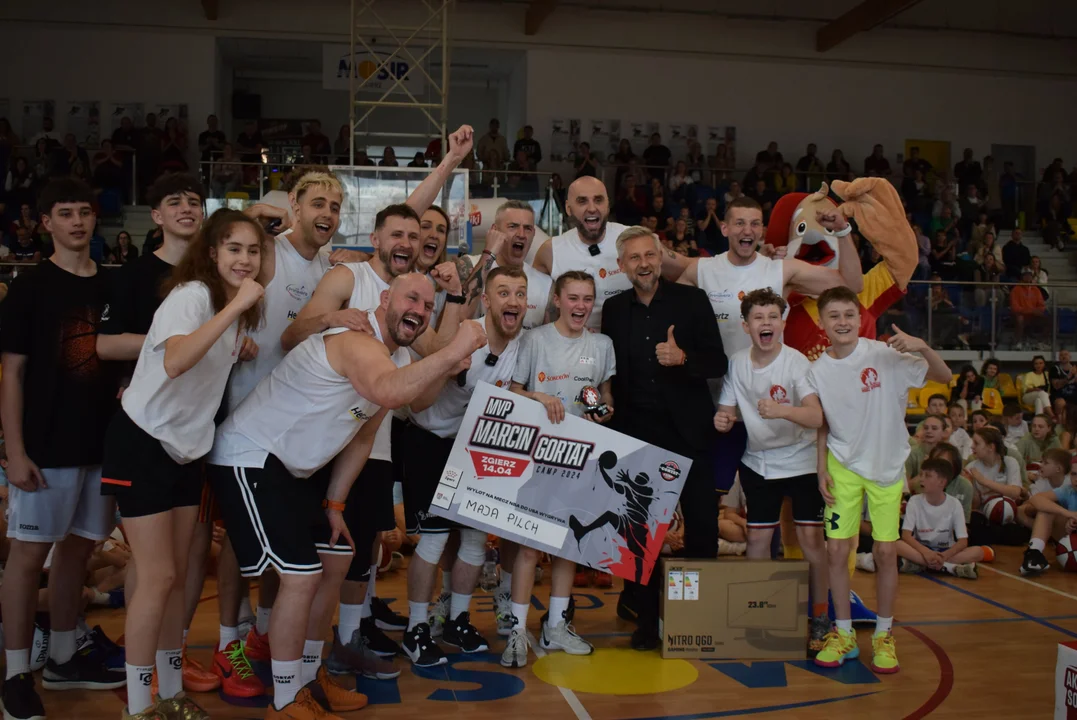 Marcin Gortat Camp 2024 w Zgierzu. Ta tradycja trwa już kilkanaście lat [ZDJĘCIA] - Zdjęcie główne