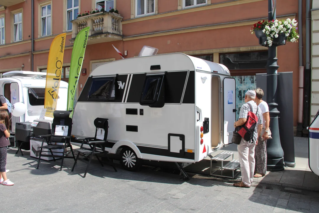 Wystawa motoryzacyjnych klasyków na Piotrkowskiej